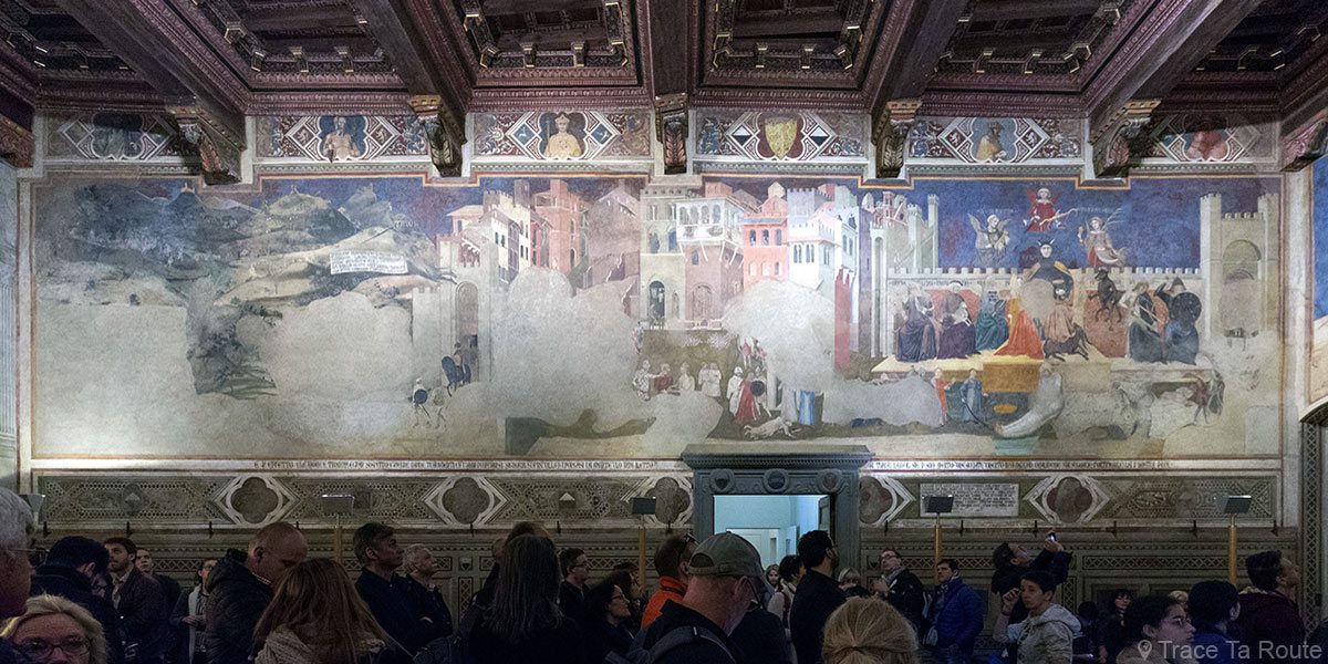fresco "Alegoria e efeitos de um bom e mau governo" (1338-1339) Ambrogio Lorenzetti - Sala dei Nove do Museu Cívico de Siena - Alegoria e efeitos da boa e má governação (Sala dei Nove / Salle della Pace do Palazzo Pubblico de Siena)