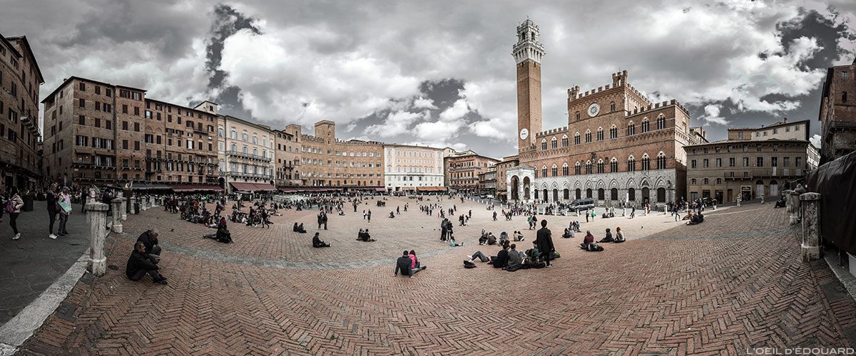 Piazza del Campo em Siena e Palazzo Pubblico em Siena (Museu Cívico)
