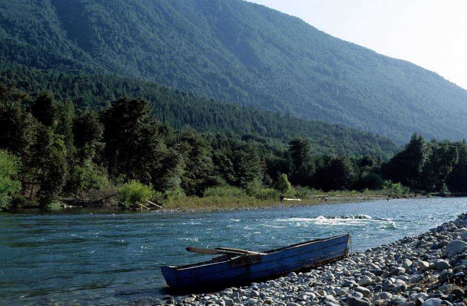 O rio Manso é muito popular para o rafting, uma das atividades mais interessantes para os turistas que visitam Bariloche.