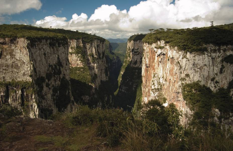 Vista do mirante do cânion Itaimbezinho no Parque Nacional de Aparados da Serra