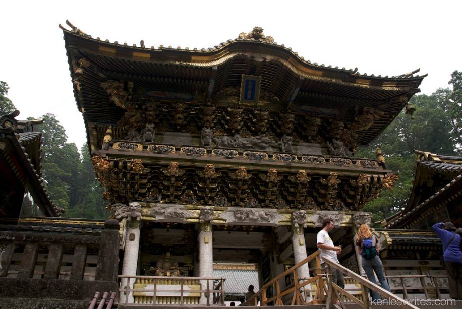 Leve Yomeimon ao Santuário Nikko Toshogu