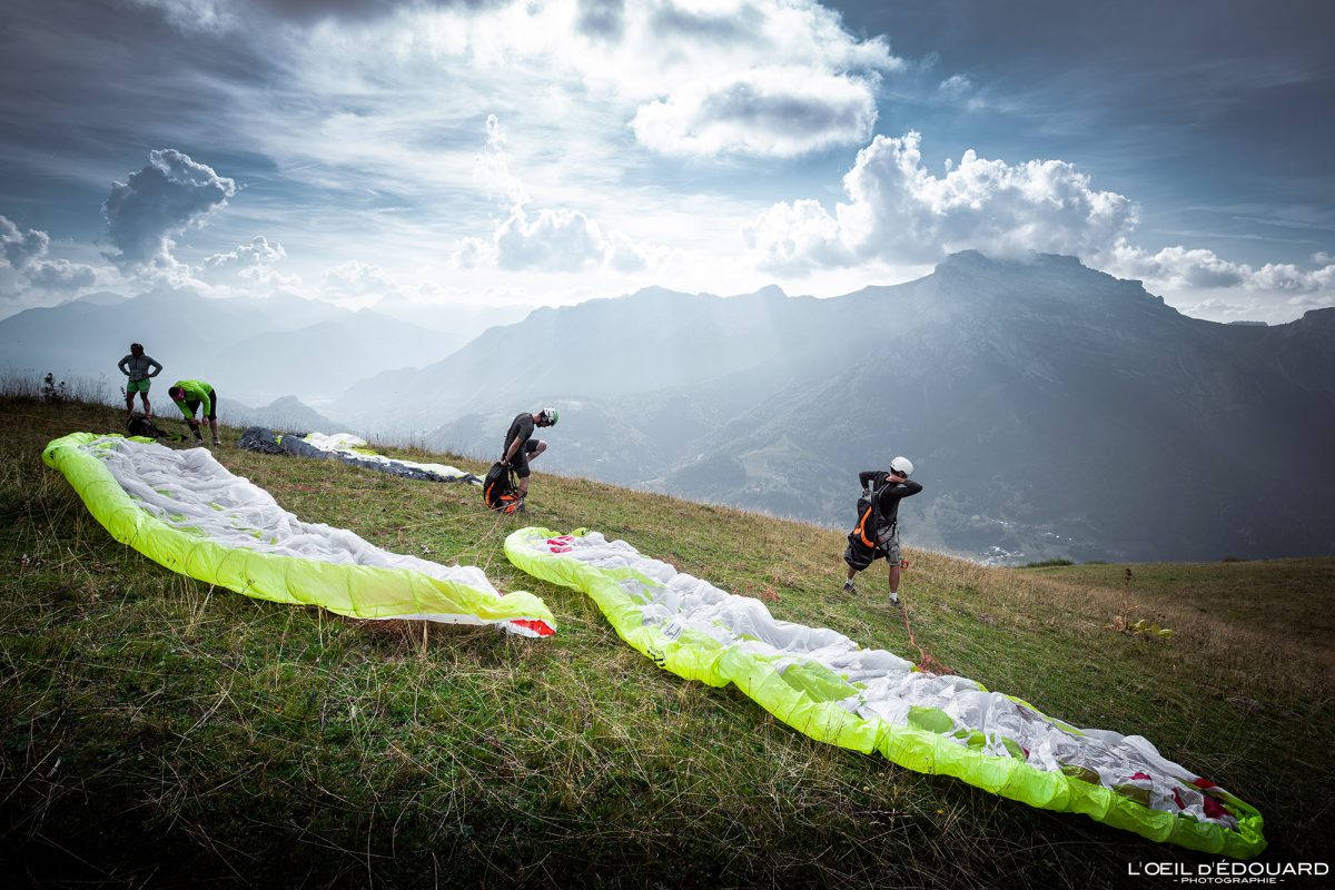 Voo de parapente de Sulens Bornes-Aravis Haute-Savoie Alps Mountain Outdoor Alpes franceses Parapente Volant Parapente